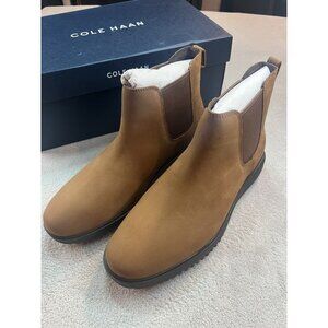 New Cole Haan‎ Men's Size 8 Grand Plus Chelsea Boot Brown Lumber/Java C38789
